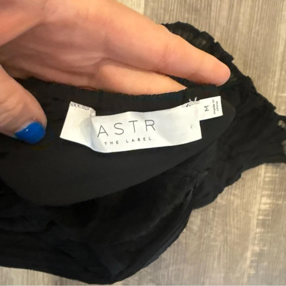 Astr Black‎ Puff Sleeve Blouse